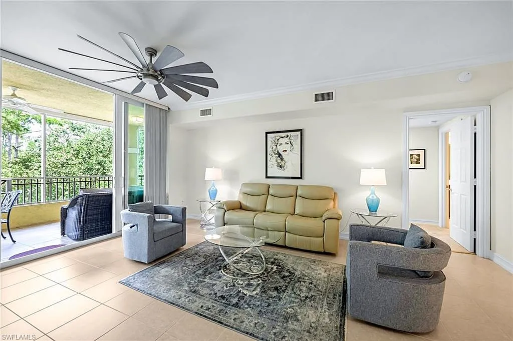 2 bed, 2.0 bath, 1470 sqft, $8,500 — Photo 2