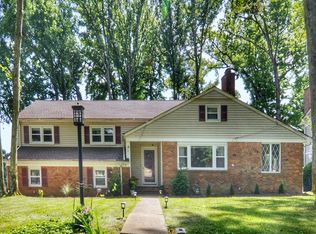 2 Rutgers Ct, Westfield, NJ 07090