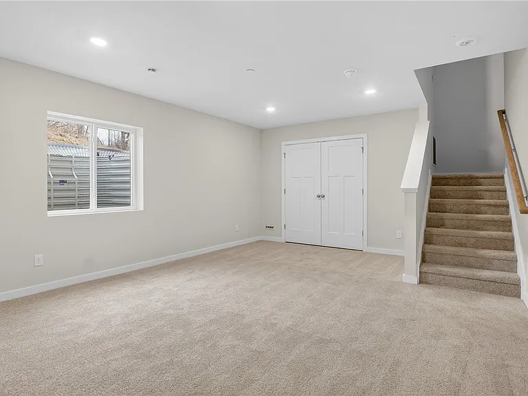 704 Olivia St — Photo 30
