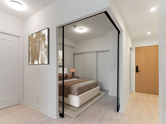5th image of 5 Defries St #820