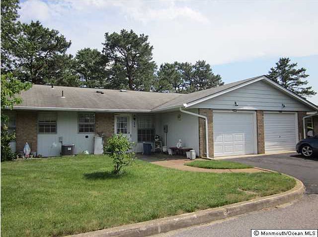 2nd image of 84 Buckingham Drive #B