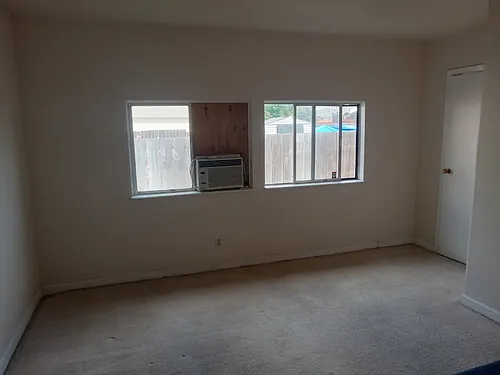 332 Mac Arthur Ave Photo 1