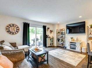 1314 Meadow Run, Akron, OH 44321