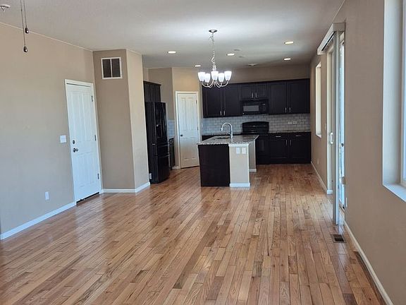 3rd image of 7176 Mountain Spruce Dr