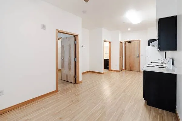 The Magnolia Apartments — Photo 7