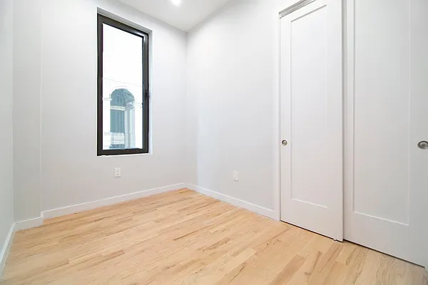 Rented by REAL New York | media 3