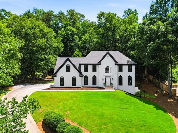 1775 Brandon Hall Dr, Sandy Springs, GA 30350