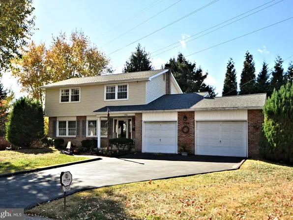 1904 Scott Rd, Oreland, PA 19075