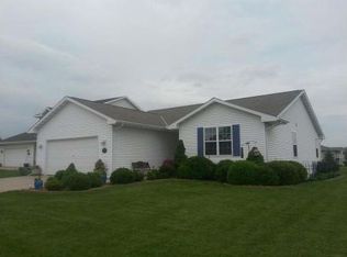 2530 Old Alex Ct, Oshkosh, WI 54904