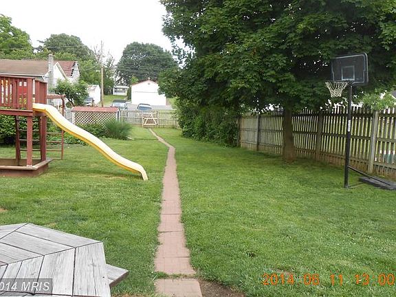 4th image of 232 S Carlisle St