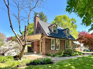 418 E Country Club Ln, Wallingford, PA 19086