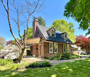 418 E Country Club Ln, Wallingford, PA, 19086