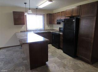 1850 30th Ave S APT 302, Grand Forks, ND 58201