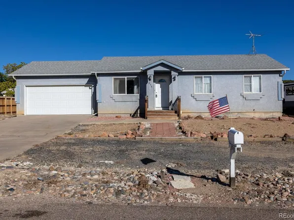 876 S Blakeland Drive, Pueblo West, CO 81007