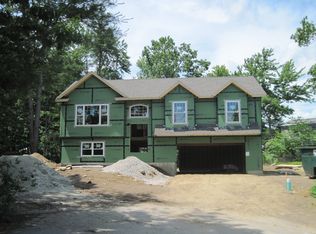 10 Corliss St, Salem, NH 03079