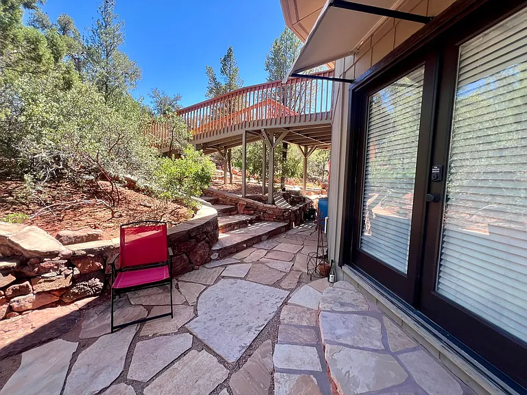335 Foothills South Dr — Photo 17