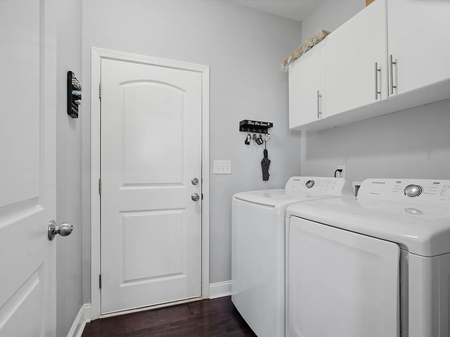 3 bed, 1975 sqft, $2,500 — Photo 4