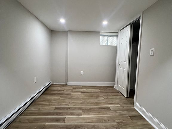 4th image of 910 Revere Ave #B1