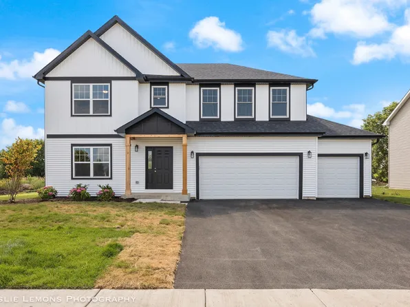 862 Hayden Dr, Yorkville, IL 60560