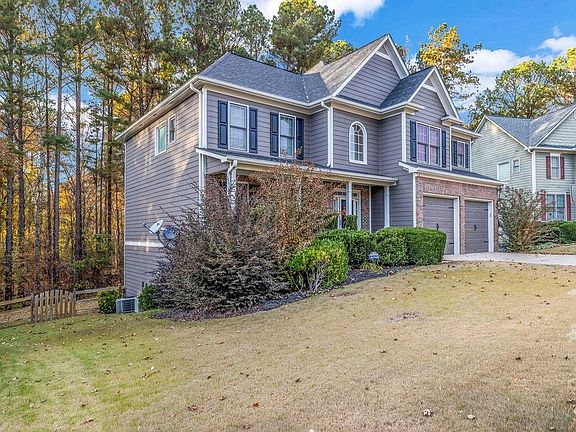 3rd image of 46 Red Cedar Way