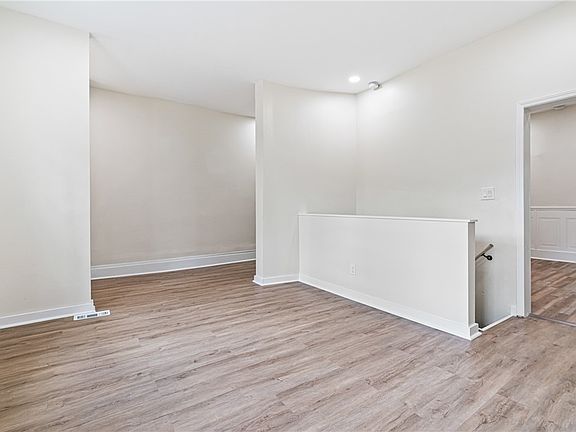 4th image of 3423 Denny St