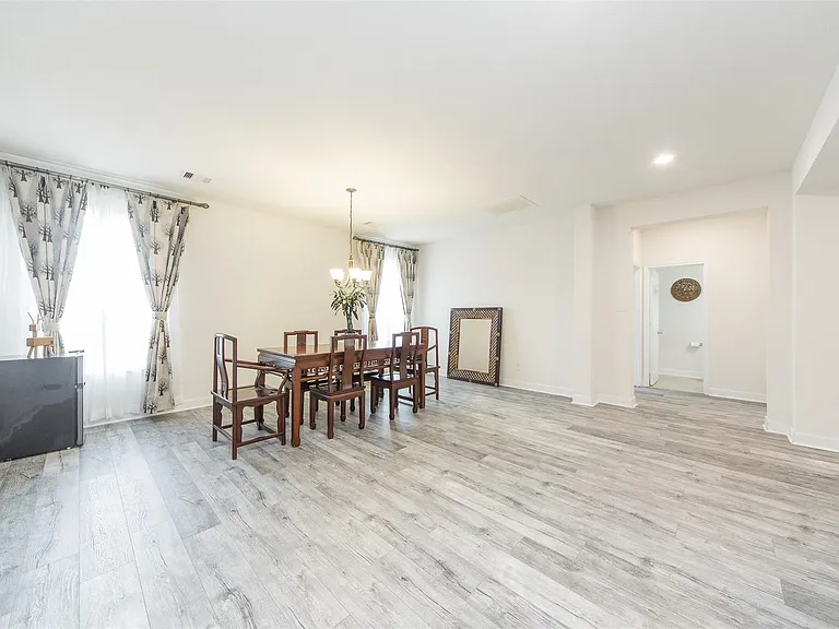 15406 Easton Gate Ln — Photo 11