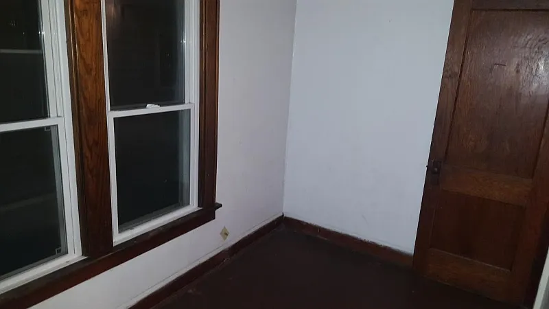 2092 Cleveland Ave — Photo 3