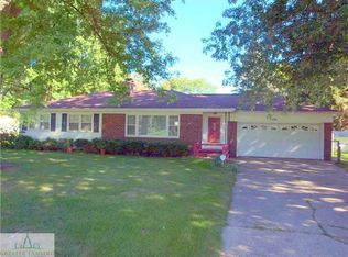 1691 Sherbrook Rd, Lansing, MI 48906