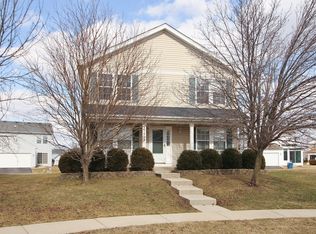 21528 Essex Dr, Crest Hill, IL 60403