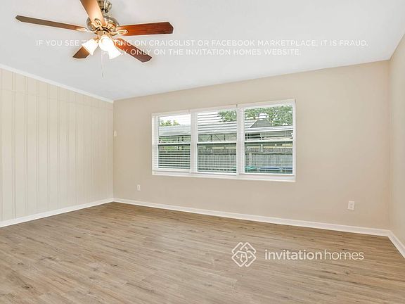 4th image of 1726 Diamond Dr