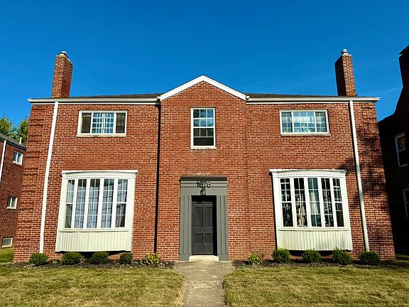 2nd image of 1676 Westwood Ave #4