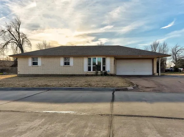 9816 NE 7th St, Oklahoma City, OK 73130