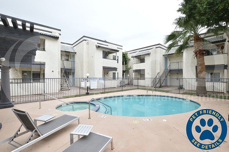 1st image of 4308 N Longview Ave APT 111
