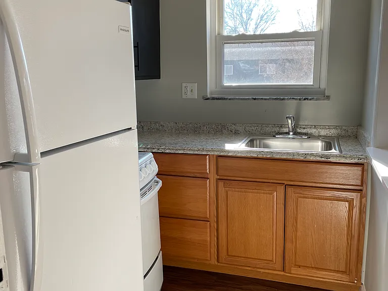 Vista Buena Apartments — Photo 16