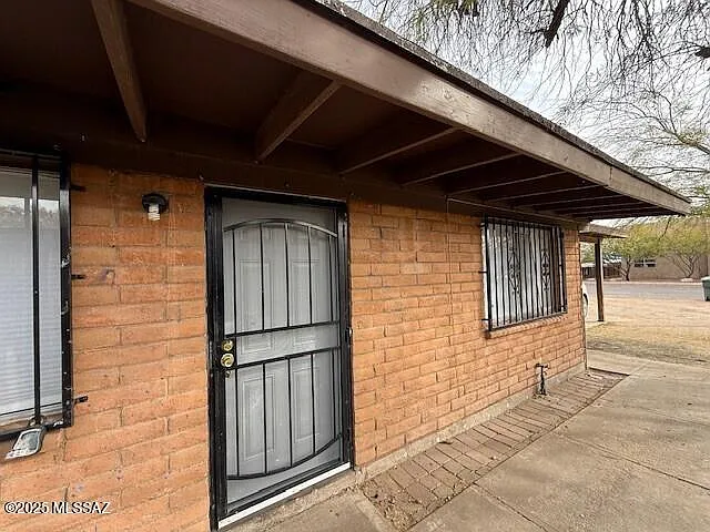 1655 N Mountain View Ave — Photo 1
