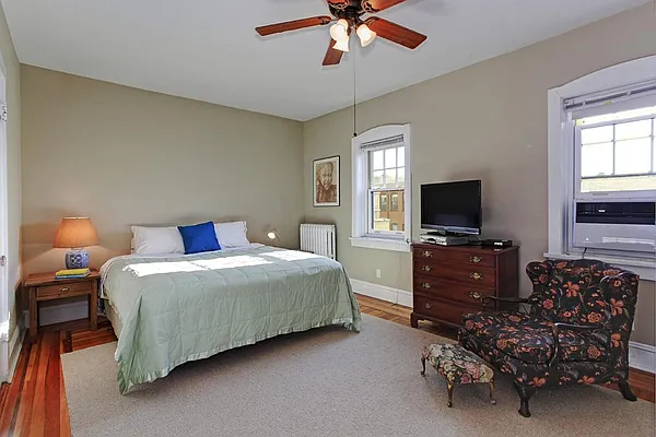 Rented by Corcoran | media 41