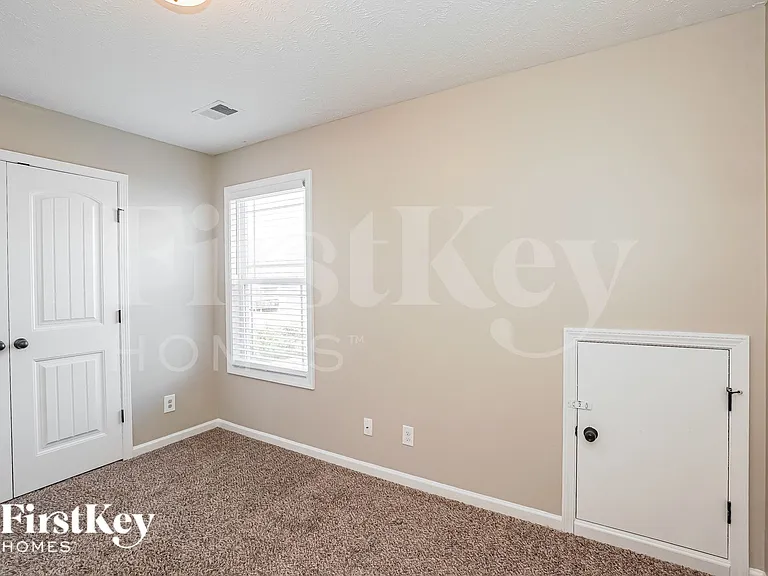 1309 Loren Cir — Photo 11