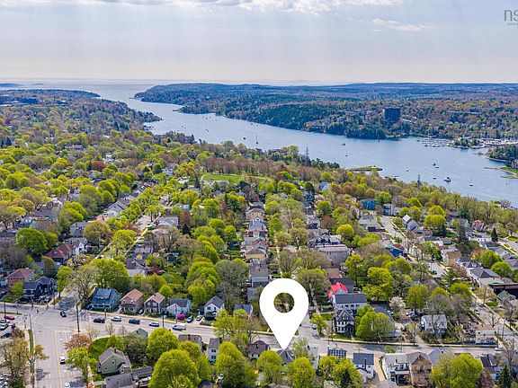 3rd image of 6949 Chebucto Rd