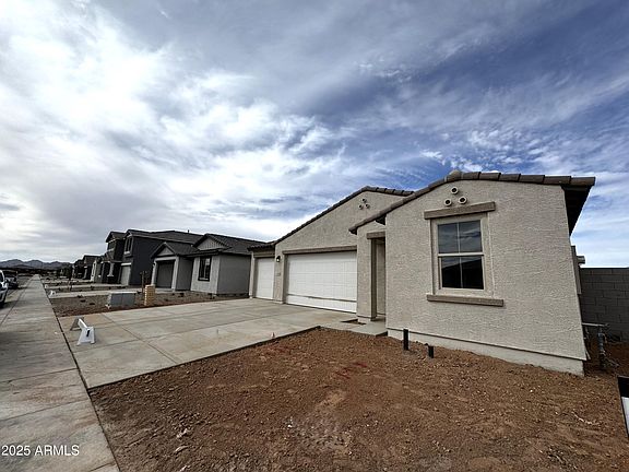 4th image of 4328 E Bradford Avenue