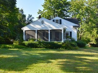 7441 Chagrin Rd, Chagrin Falls, OH 44023