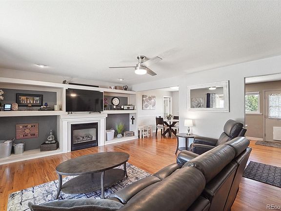 3rd image of 1043 W 100th Place