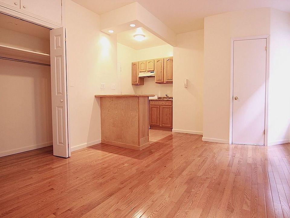 2nd image of 208 E 6th St #8A