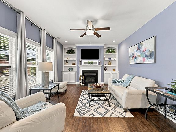 2nd image of 176 Gunderson Ln