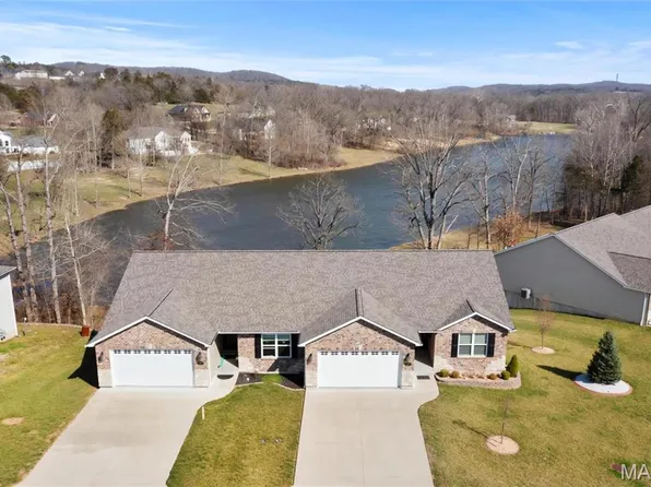 1310 Crystal Villa Ln, Festus, MO 63028