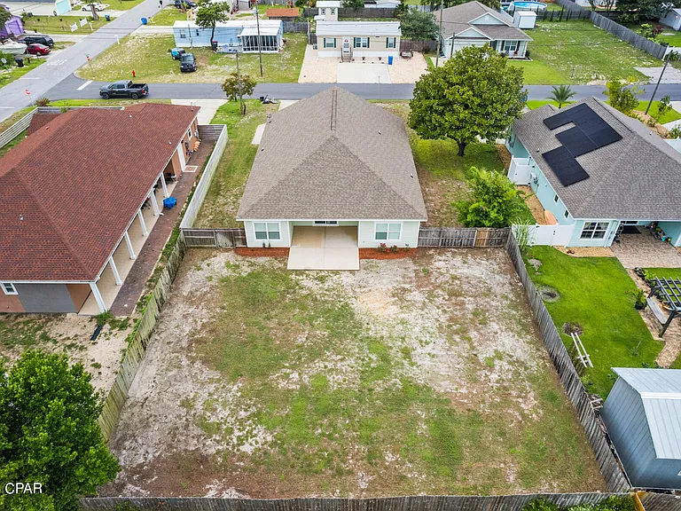 305 Evergreen St — Photo 25