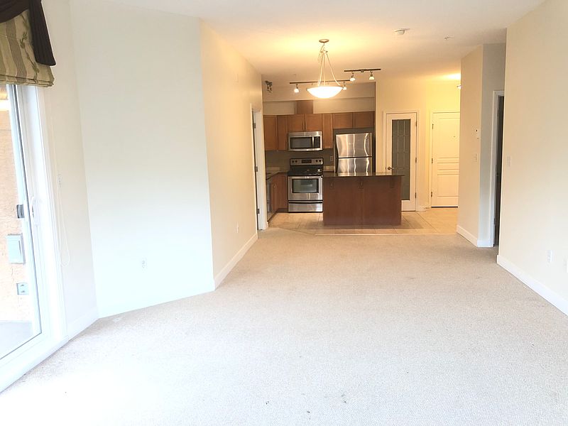Edmonton Apartment for rent - 2 Bedrooms — photo 4