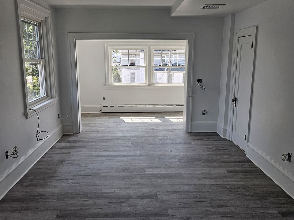 1st image of 500 Gay St APT 2