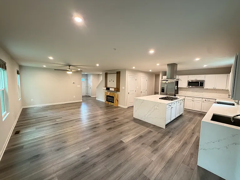 54 Goldspire Dr — Photo 8