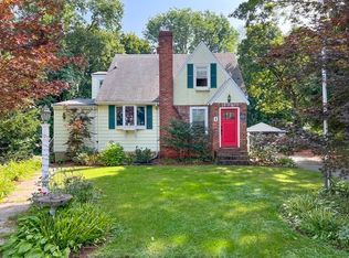 1 Washington Ter, East Walpole, MA 02032