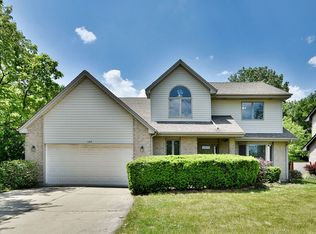 1004 N Elmhurst Rd, Mount Prospect, IL 60056